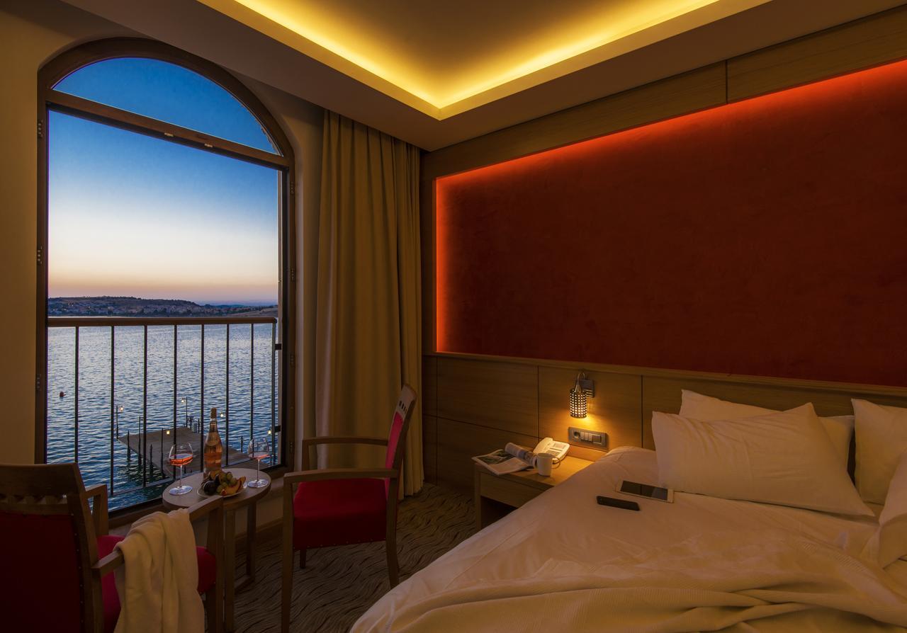 Bacacan Otel Айвалик Екстер'єр фото